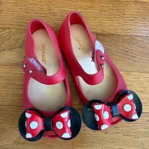 Toddler Mickey mouse shoes with Bow, size 7